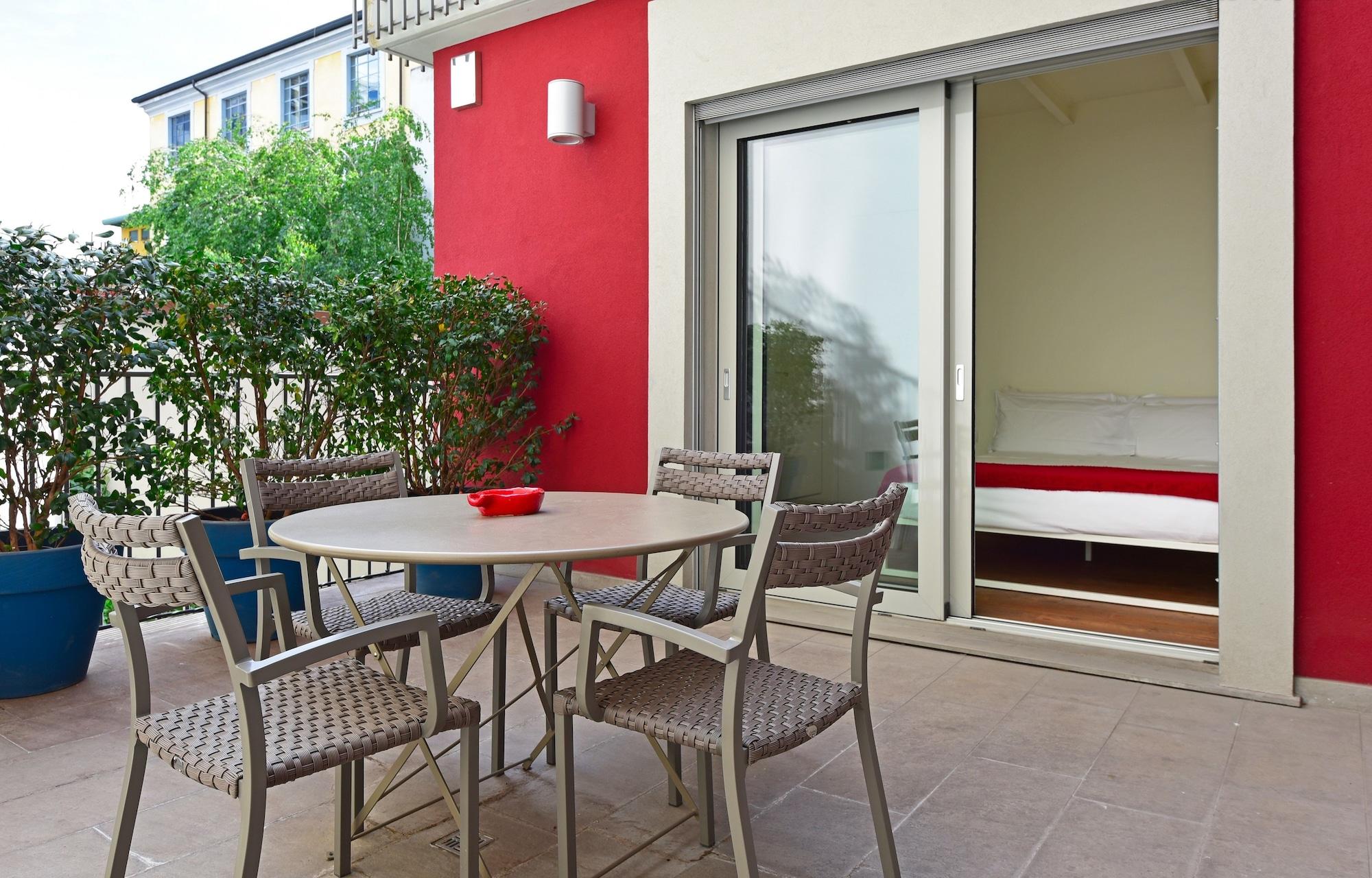 Milan Design Suites Bagian luar foto