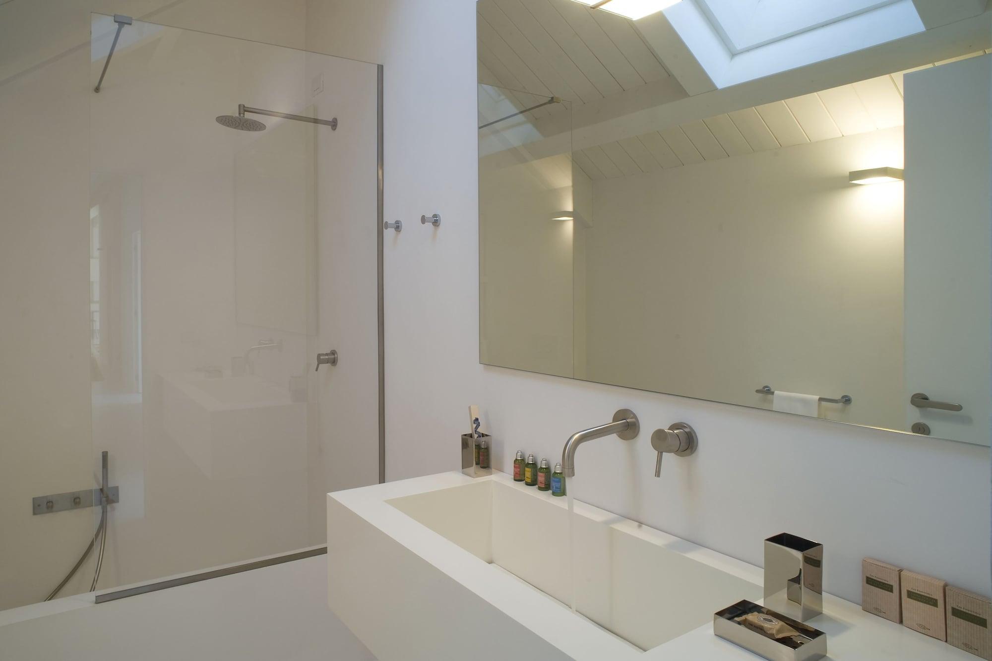 Milan Design Suites Bagian luar foto