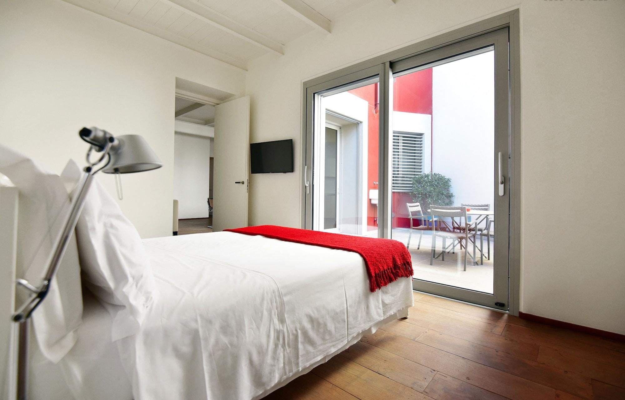 Milan Design Suites Bagian luar foto