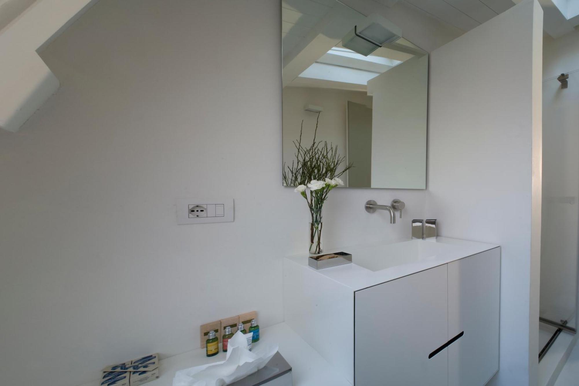 Milan Design Suites Bagian luar foto