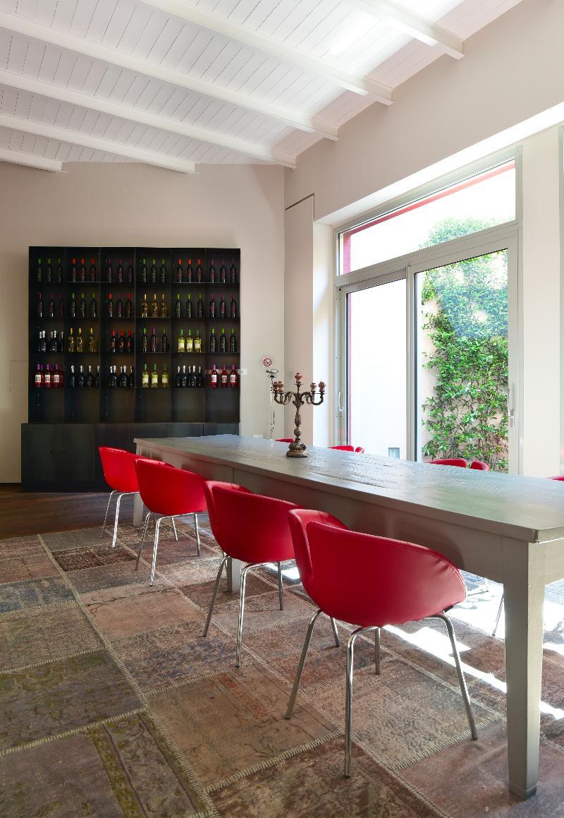 Milan Design Suites Bagian luar foto